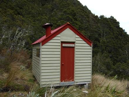 hut_waitahu